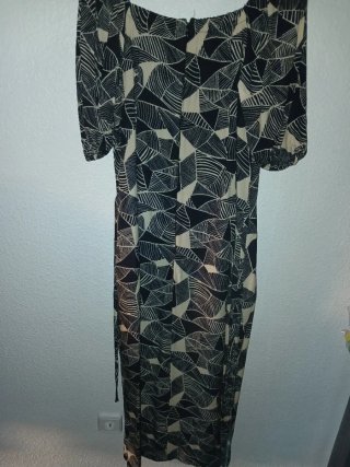 Vestido largo estampado beige y negro