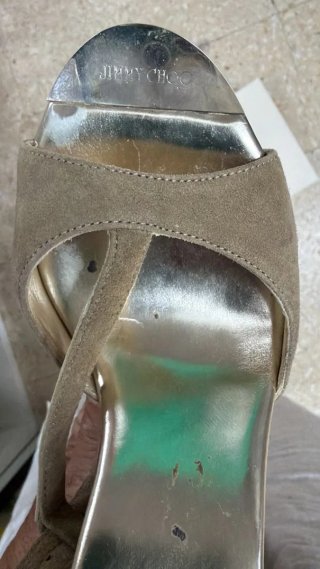 Jimmy Choo Cuña Beige y Oro