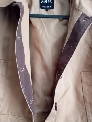 Chaqueta Zara Beige y Marrón Corta