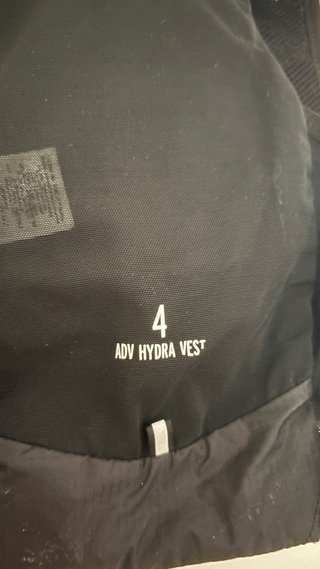 Chaleco Salomon ADV Hydra Vest 4