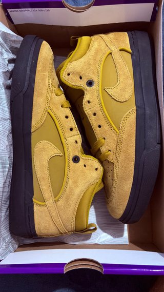 Zapatos Nike SB Morado y Blanco Nuevos