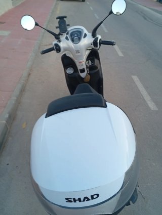 Yamaha Scooter Blanco