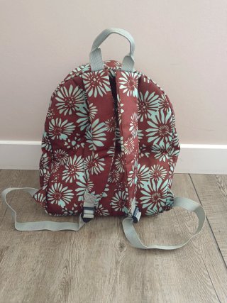 Mochila Bluedem floral marrón y turquesa