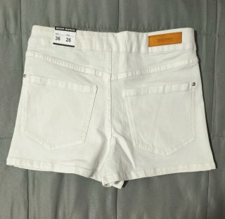 Pantalones cortos vaqueros blancos