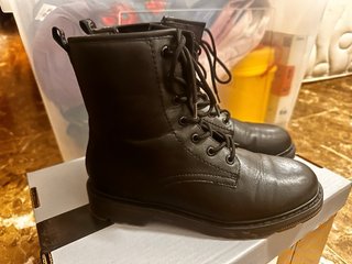 Botas negras mujer