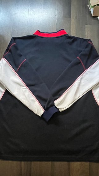 Sudadera CD Logroñés entrenamiento.