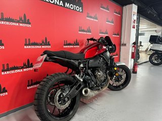 YAMAHA XSR 700 DEL AÑO 2018 !! IMPECABLE ESTADO !!