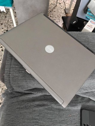 Dell Latitude D630 Windows 7 laptop