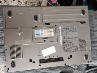 Dell Latitude D630 Windows 7 laptop