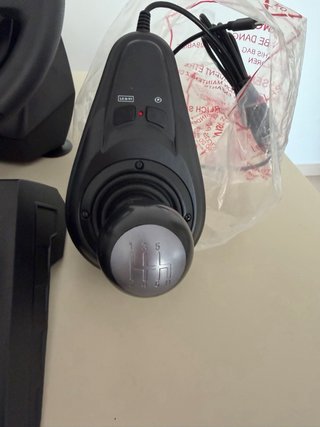 PXN V9 Gen2 Volante Gaming + Pedales