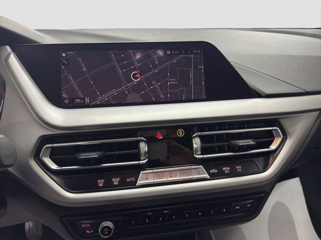 BMW Serie 1 Avangarde 118i 140 c.v / 20.000 Kms