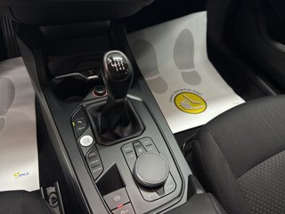 BMW Serie 1  Avangarde 118i 140 c.v / 20.000 Kms