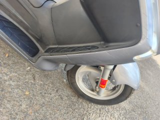Sym GTS 125cc Maxi Scooter Plata