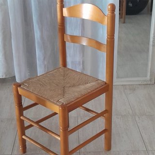 Mesa de comedor y sillas
