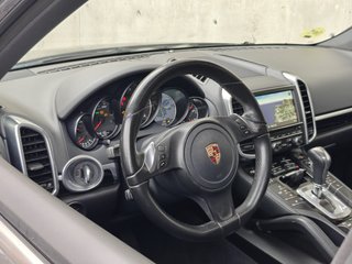 CAYENNE DIESEL 3.0 245 CV * 2 DUEÑOS Y LIBRO *