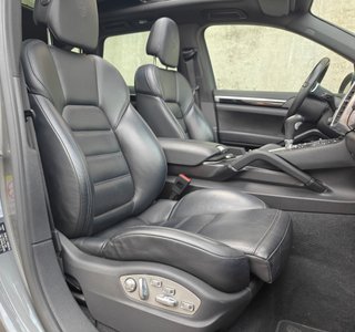 CAYENNE DIESEL 3.0 245 CV * 2 DUEÑOS Y LIBRO *