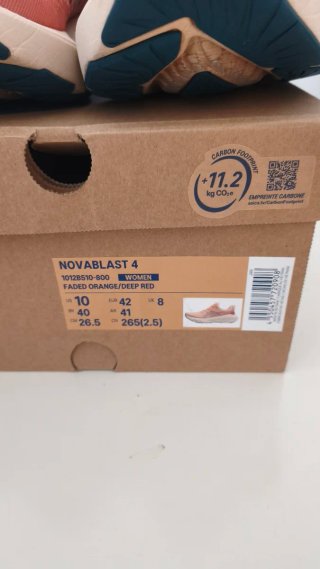 Zapatillas Asics Novablast 4 Talla 42