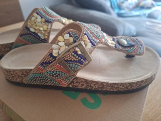 Sandalias Multicolor Adornadas
