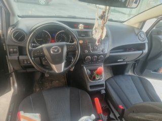 Mazda 5 2011