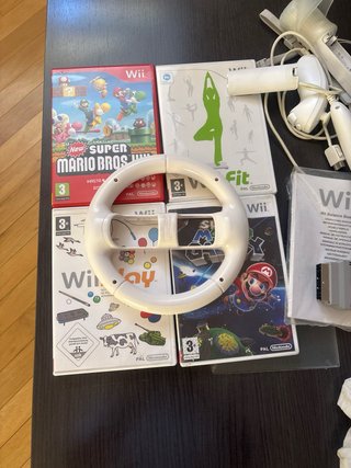 Consola Wii Blanca + Accesorios y Juegos