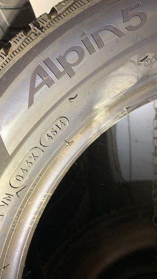 4 Neumáticos Michelin Invierno 215/55 R16 97V