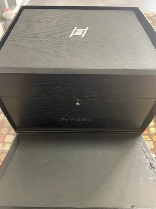 Reloj HYSEK FURTIF   Diamantes caballero