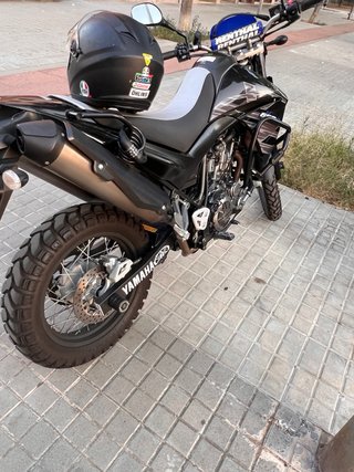 Yamaha XT660R Negra