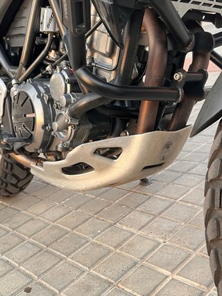 Yamaha XT660R Negra