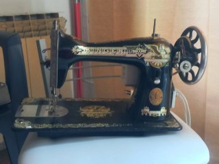 Máquina de coser Singer antigua