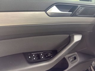 Volkswagen Passat 2.0 TDI 122 c.v DSG / AUTOMATICO