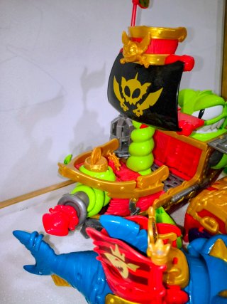 Barco Pirata Piratix con Figuras
