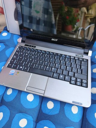 Acer Aspire One d150