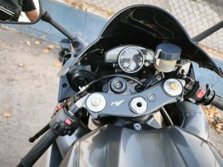 YAMAHA R1 2004