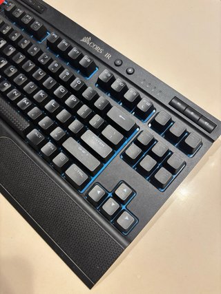 Teclado inalámbrico Corsair K63