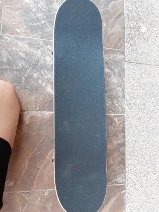 Skate Globe Naranja Casi Nuevo
