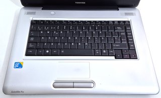 Portátil Toshiba Satellite Pro W10