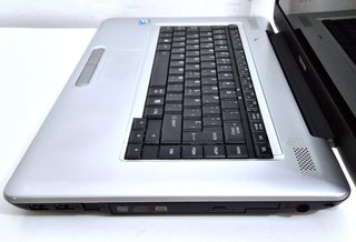 Portátil Toshiba Satellite Pro W10
