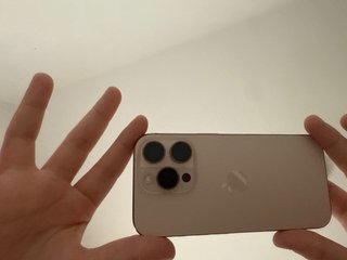 iPhone 16 Pro