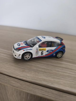 Scalextric Ford Focus WRC C. Sainz L. Moya