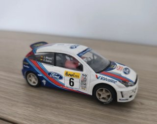 Scalextric Ford Focus WRC C. Sainz L. Moya