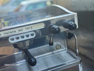 Cafetera Profesional La Cimbali M27 RE