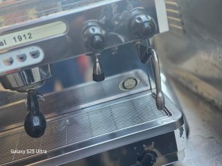 Cafetera Profesional La Cimbali M27 RE