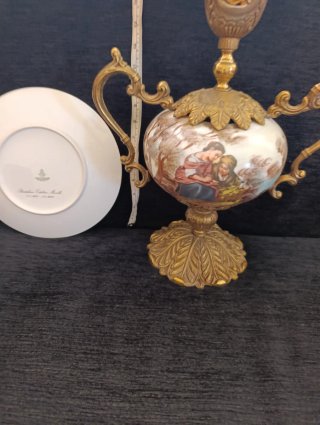 Jarrón y plato decorativo antiguo