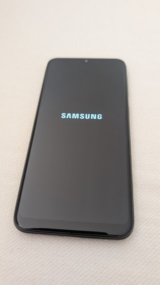 SAMSUNG GALAXY A20e NEGRO 32GB + ACCESORIOS NUEVOS