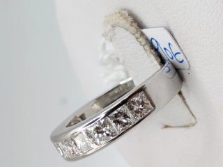 Anillo Suárez 18K Diamantes Princesa