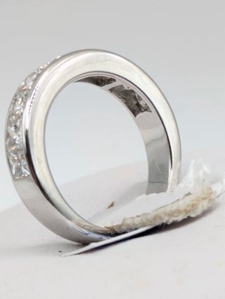 Anillo Suárez 18K Diamantes Princesa