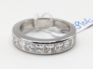 Anillo Suárez 18K Diamantes Princesa