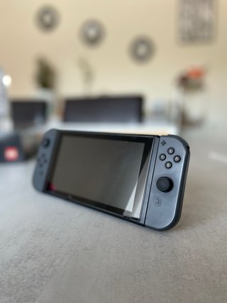 Nintendo Switch + 3 Juegos + Funda de transporte