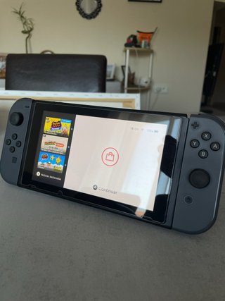 Nintendo Switch + 3 Juegos + Funda de transporte