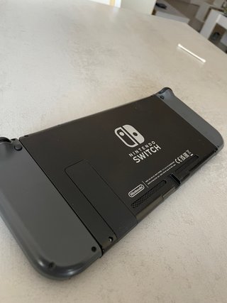 Nintendo Switch + 3 Juegos + Funda de transporte